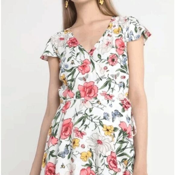 Hollister Short Romper White Floral Wrap Front Lined Ruffle Sleeve Size Medium - Picture 1 of 14